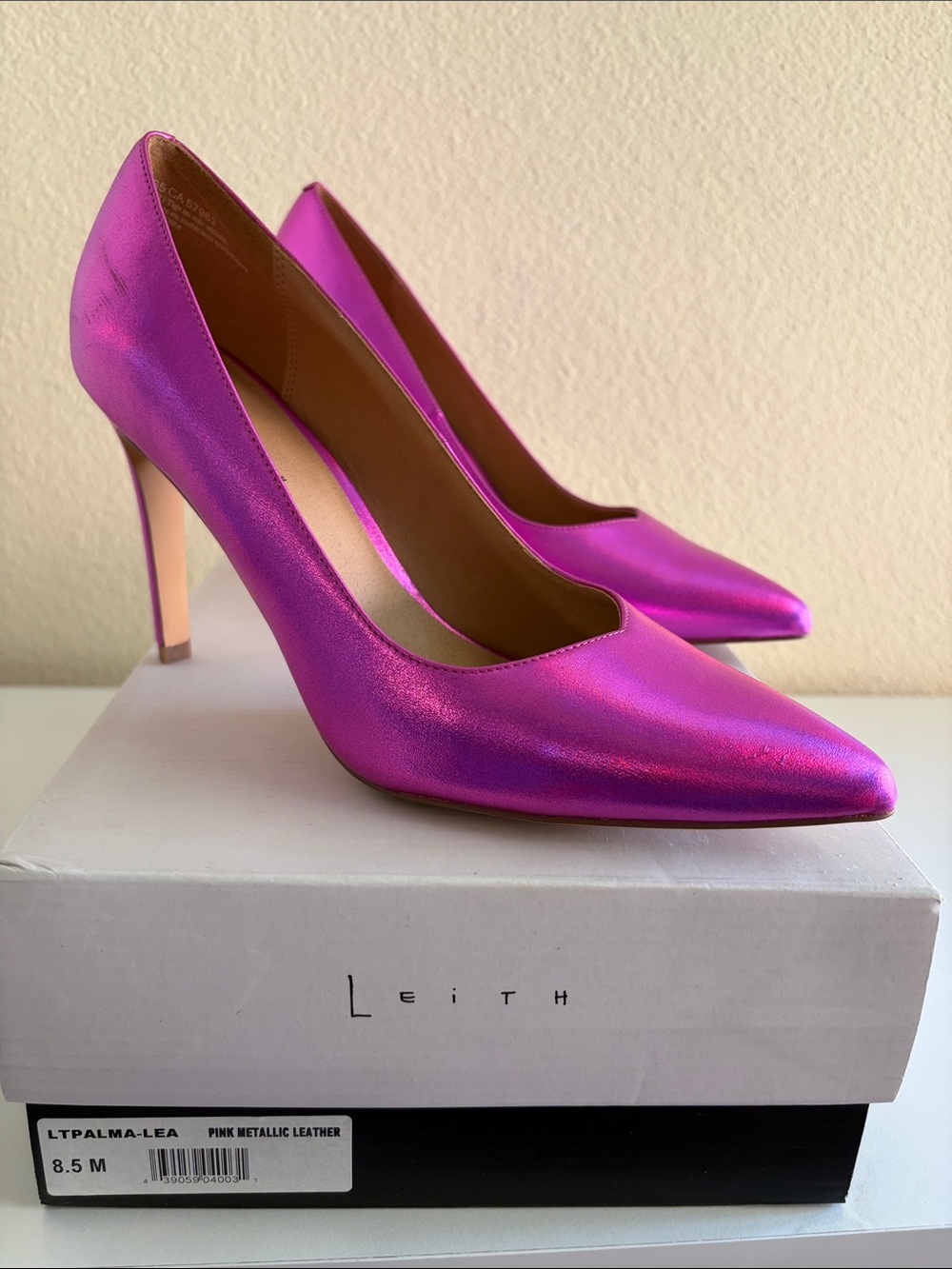 Leith Metallic Fuchsia Pointed-Toe Heels